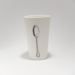 tasse porcelaine cuillere baroque